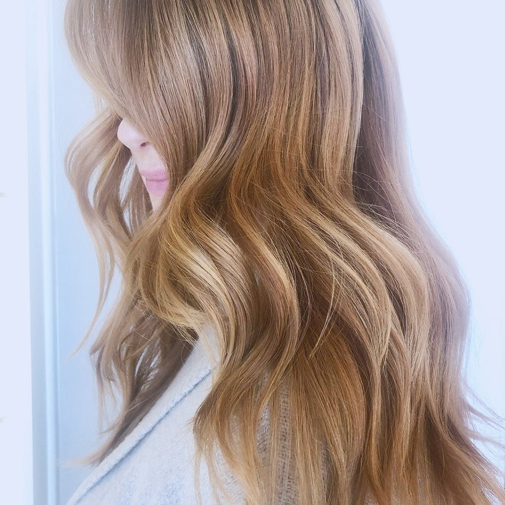 What's your favorite Spring Style? We're obsessed with loose curls!💕 #LBstyle by @Mindy_Hairlove. LumaBella.com