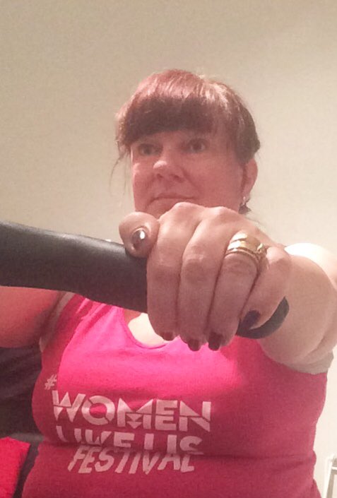 Loonbird2020's tweet image. Clocking up the hours Row Row Row #SheRows #ThisGirlCan #Training #endurance #motivation #focus look at the state of that n loving it 💕💪🚣‍♂️ #NOMAN #OceanRowing ...  💪🚣‍♂️💕