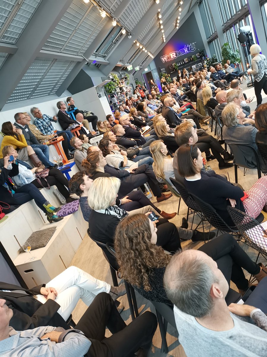 Full House today at #MDCCC Munich Sessions about Collaboration, Working Out Loud, Co-Creation and Co-Working