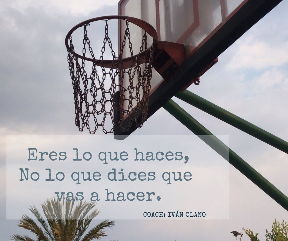 CoachOlano's tweet image. #basketball #CoachIO #AlwaysPush #frase #FelizLunes
