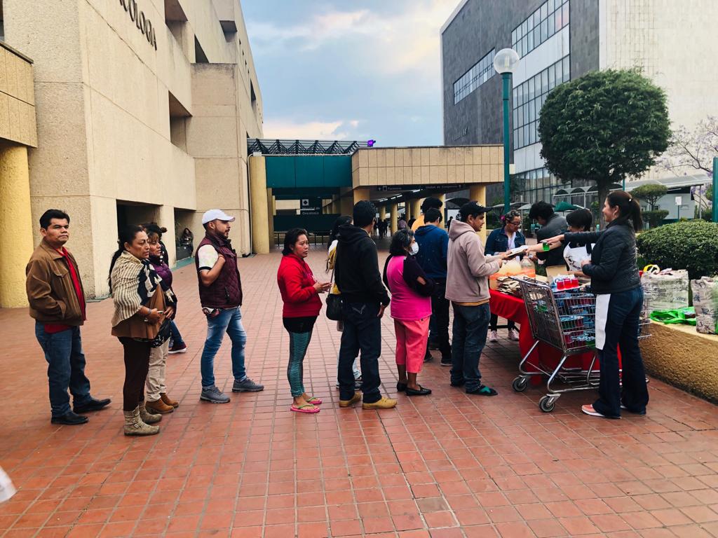 TIBAmx's tweet photo. De nuevo fuimos cómplices de @DrSonrisasAC, esta vez en el Centro Médico Nacional Siglo XXI, en la CDMX, México. #MovingExperiences https://t.co/vIGeu1htq6