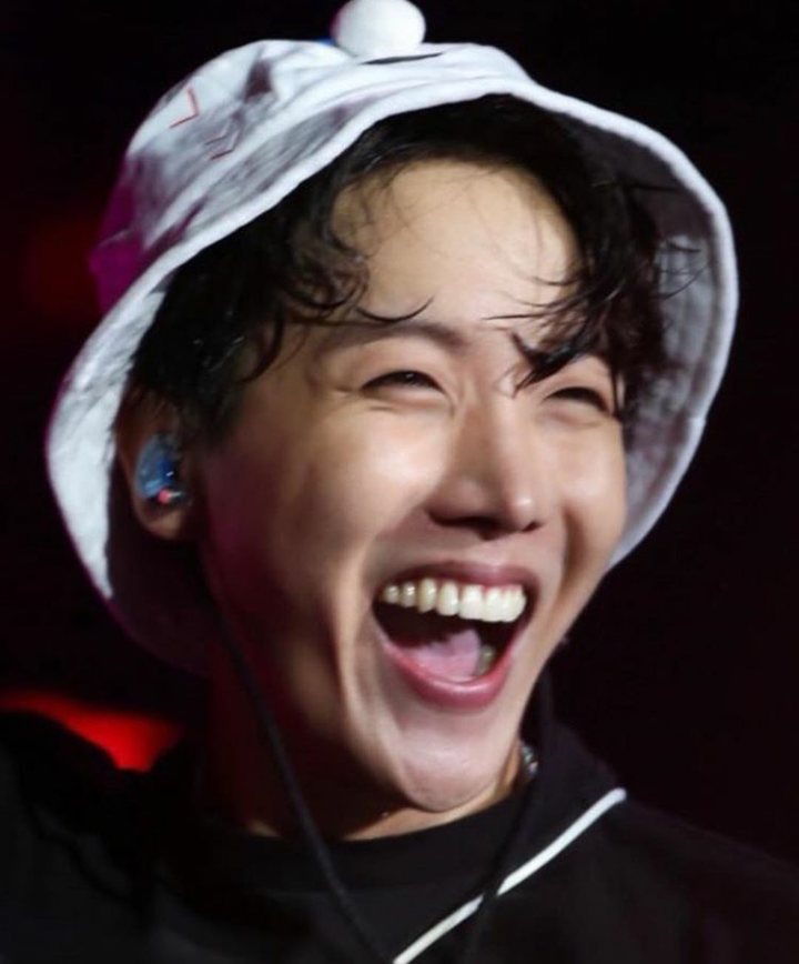HerInfernalMaji's tweet photo. 💜💜ARMY IT'S OUR WEEK COMEBACK WEEK GET EXCITED 💜💜💜💜💜#BTSBillboardTopGroupband #BTSTopGroupBBMAs #BTSBillboardTopSocialArt #BBMAs #BTS #BigHit #persona #BTSMapOfTheSoulPersona @BTS_twt @bts_bighit @BBMAs #BTSPavedTheWay #BTSGeneration #CongratsHoseok https://t.co/kEHLJE5VsK