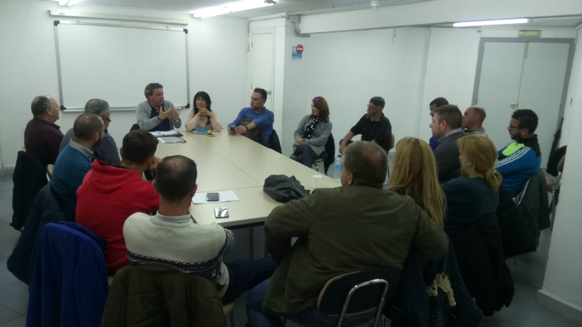 Comisión negociadora del convenio del Aderezo de Aceituna, ultiman los detalles para la manifestación de mañana a las 10:30 horas en la #Diputacion de Sevilla de la #HuelgaAderezo convocada por #CcooIndustriaSevilla