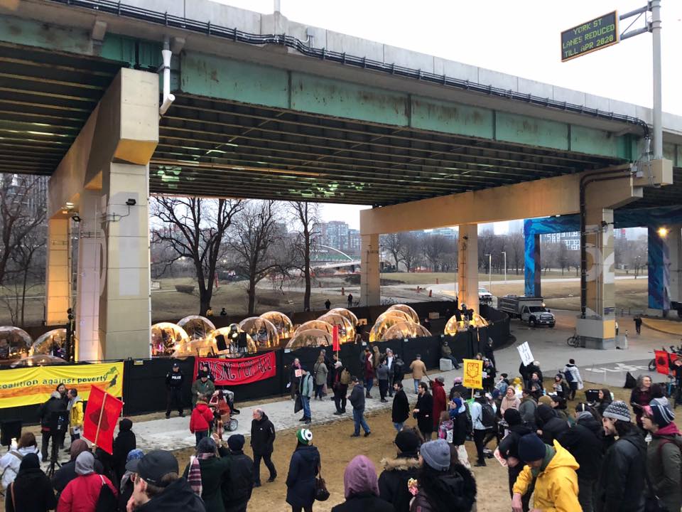 Action vs fine dining bubbles