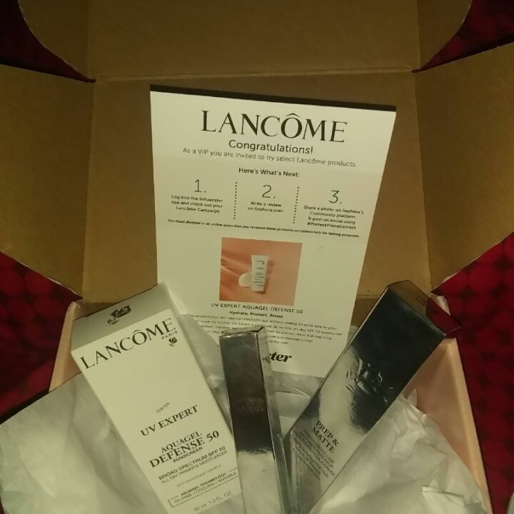 yubyyzz's tweet photo. ya recibí mi voxbox lancome https://t.co/HvfyPo9tRK