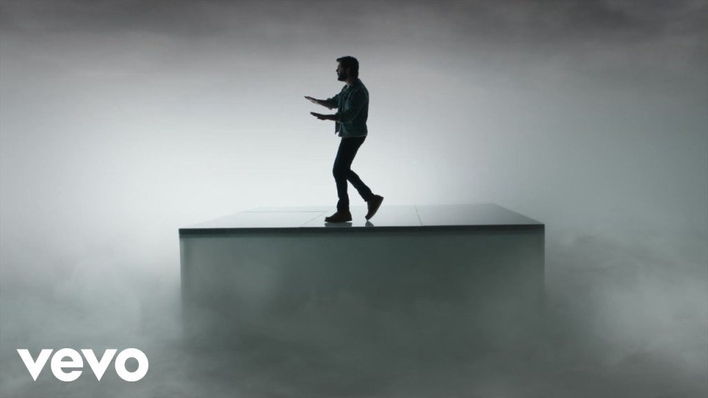 NNCountry's tweet photo. Thomas Rhett Releases ‘Look What God Gave Her’ Music Video https://t.co/j2LR9kaQY6 https://t.co/pAvqlBngWB