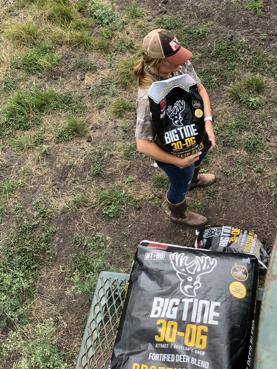 LegendsTV's tweet photo. Time to put antlers on! 🦌
#bigtine #attractdevelopgrow #qualitynutrition #whitetailhunting https://t.co/LRvk3JOW1n