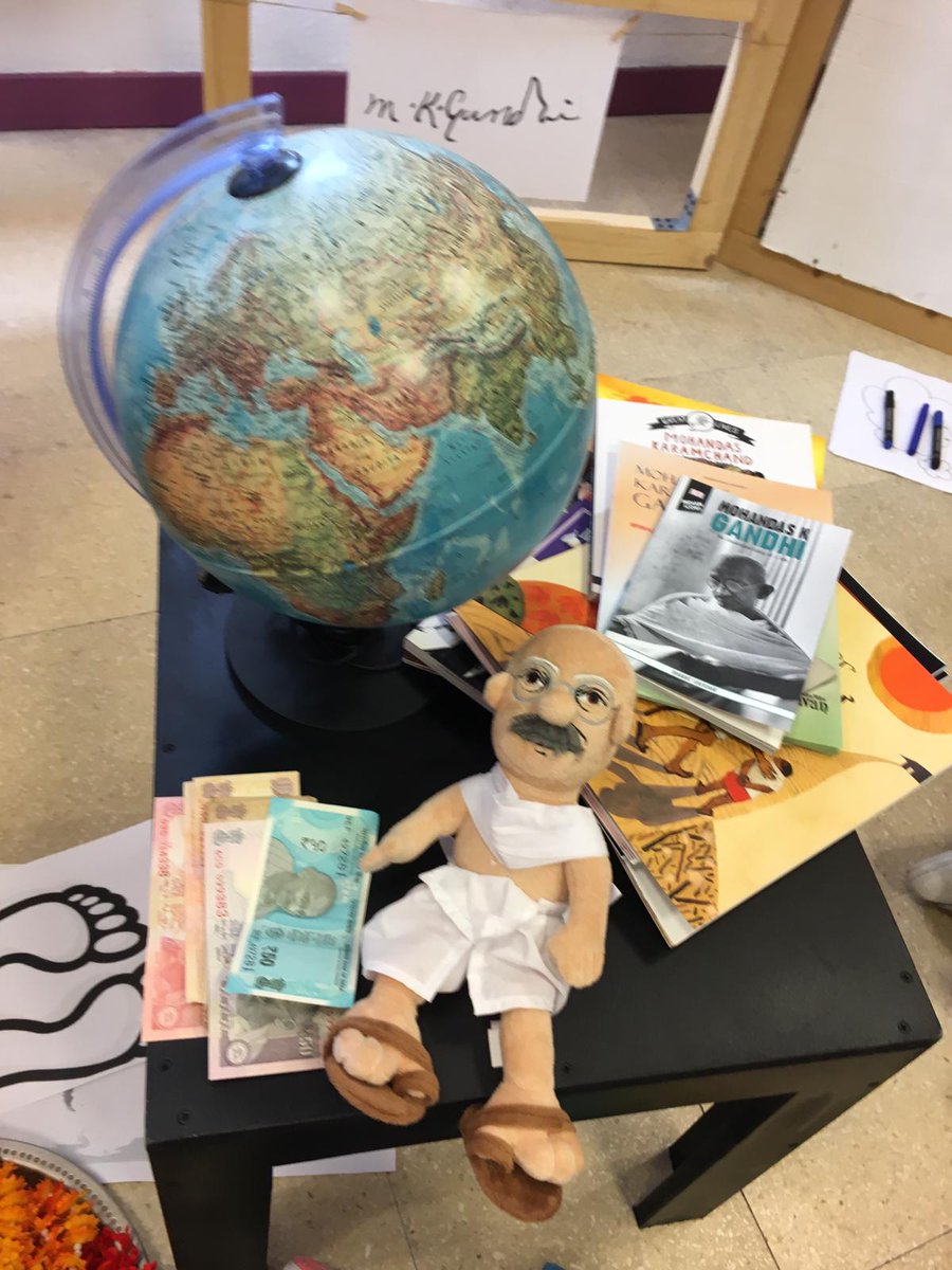 LifeInEnglishAB's tweet photo. Great Indian Festival in our school. Thanks to the "Casa de la India" (Valladolid) @alonsoberruguet CEIP Alonso Berruguete https://t.co/fqo2xgCs4P