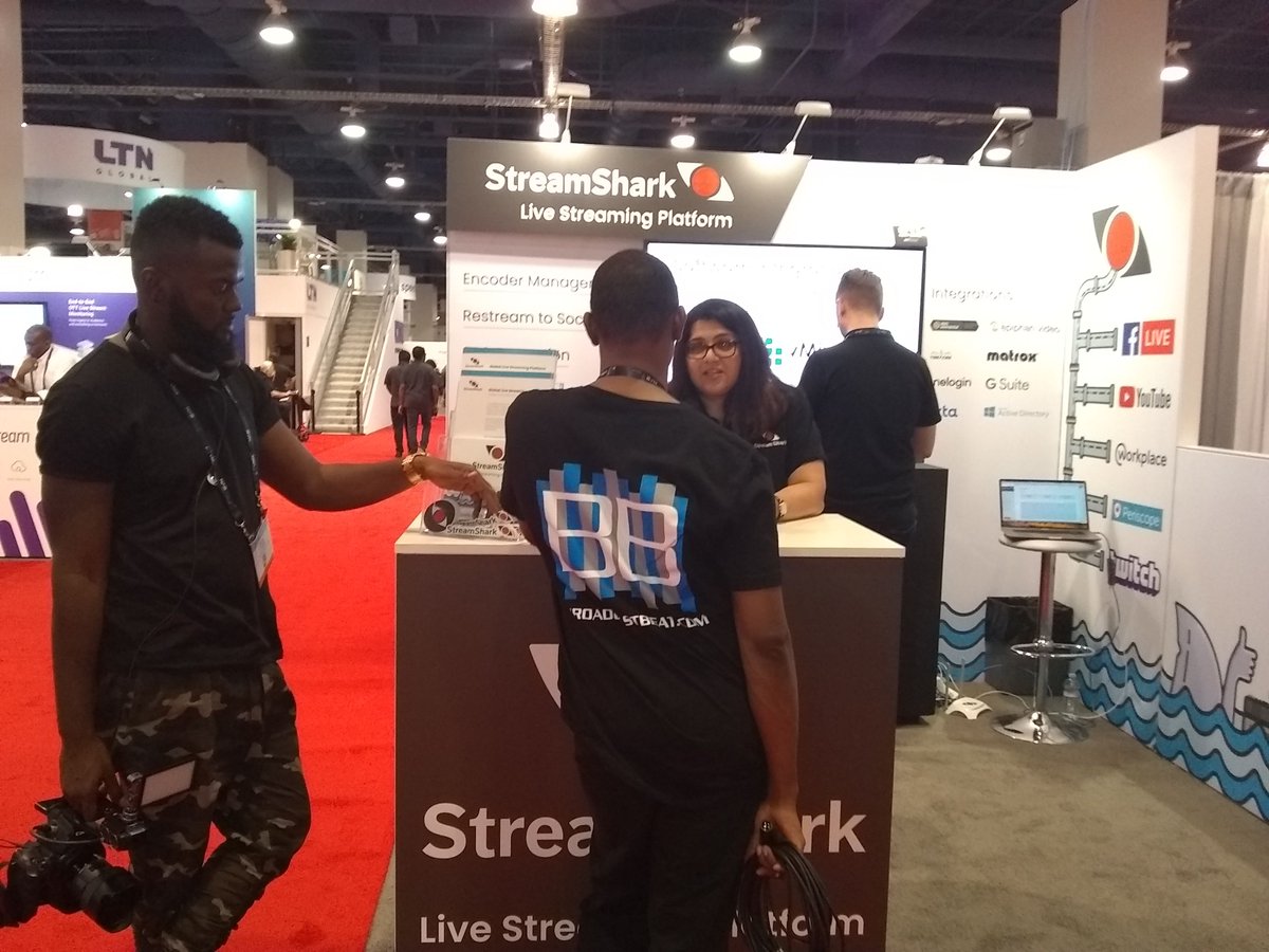 BroadcastBeat's tweet photo. Here we are today learning about P2P delivery, social media integration, encryption and so much more! @StreamShark with Founder & CEO James Broberg, PhD. ⠀
Booth 11414 ⠀
⠀
@NABShow⠀
@BroadCastBeat⠀
#NABShow⠀
#NABShowLive⠀
#NABLasVegas⠀
#bts #JamesBroberg ⠀
#StreamShark https://t.co/3MEAQQ2NHB