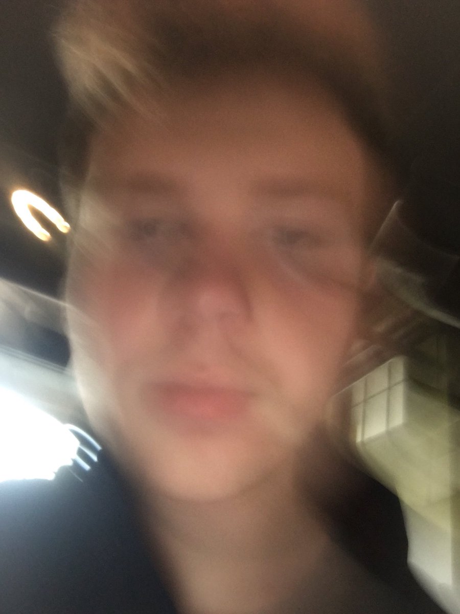 smegwagon's tweet photo. mfw i play an electronic artform meant for the purpose of Entertainment #IAmAPlayer https://t.co/5SHheRhUV2