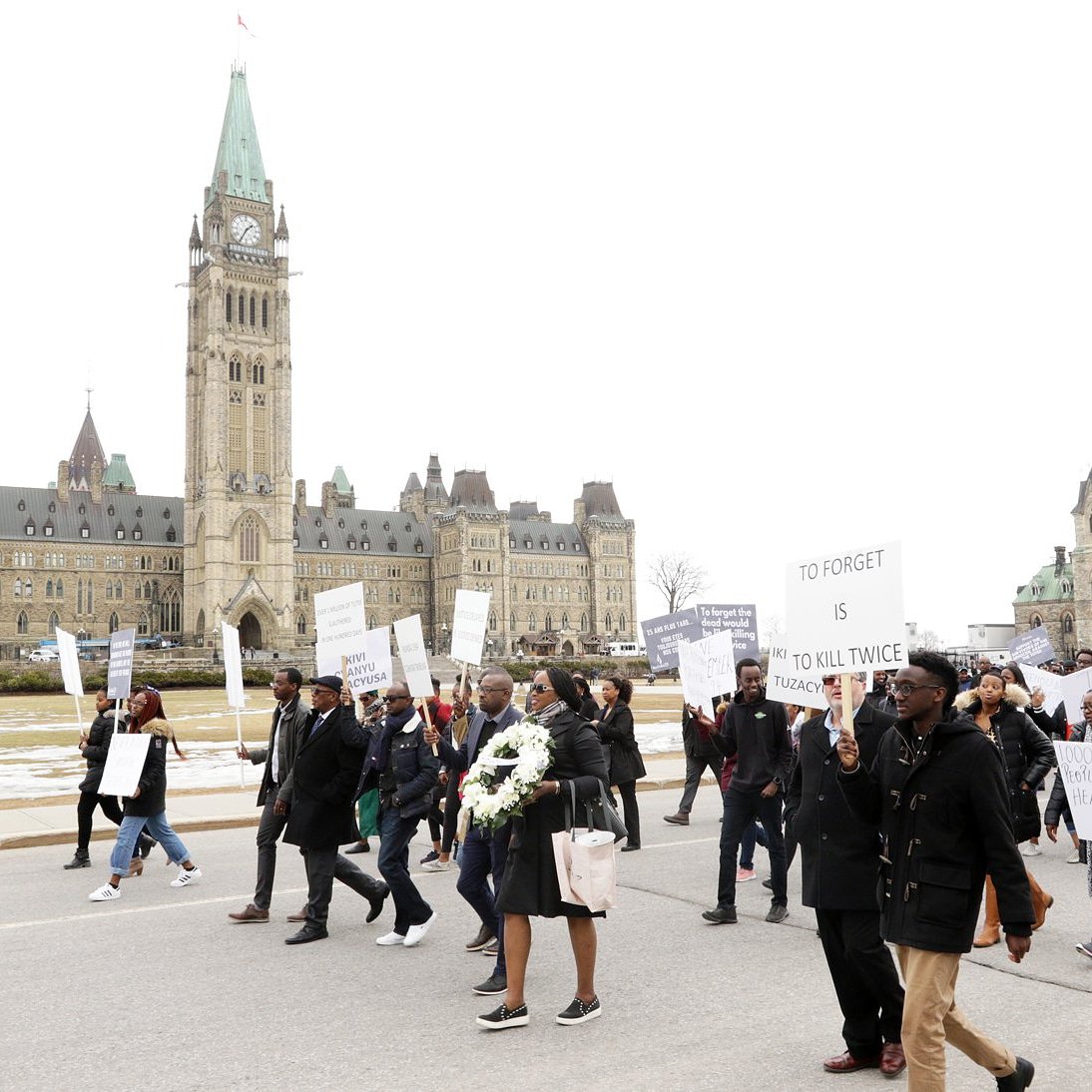 vuwamuta's tweet photo. #Rwandans and friends of Rwanda #Walktoremember2019 in Ottawa #Kwibuka25 @imanzikayitare @CaryToronto https://t.co/L076lLeae5
