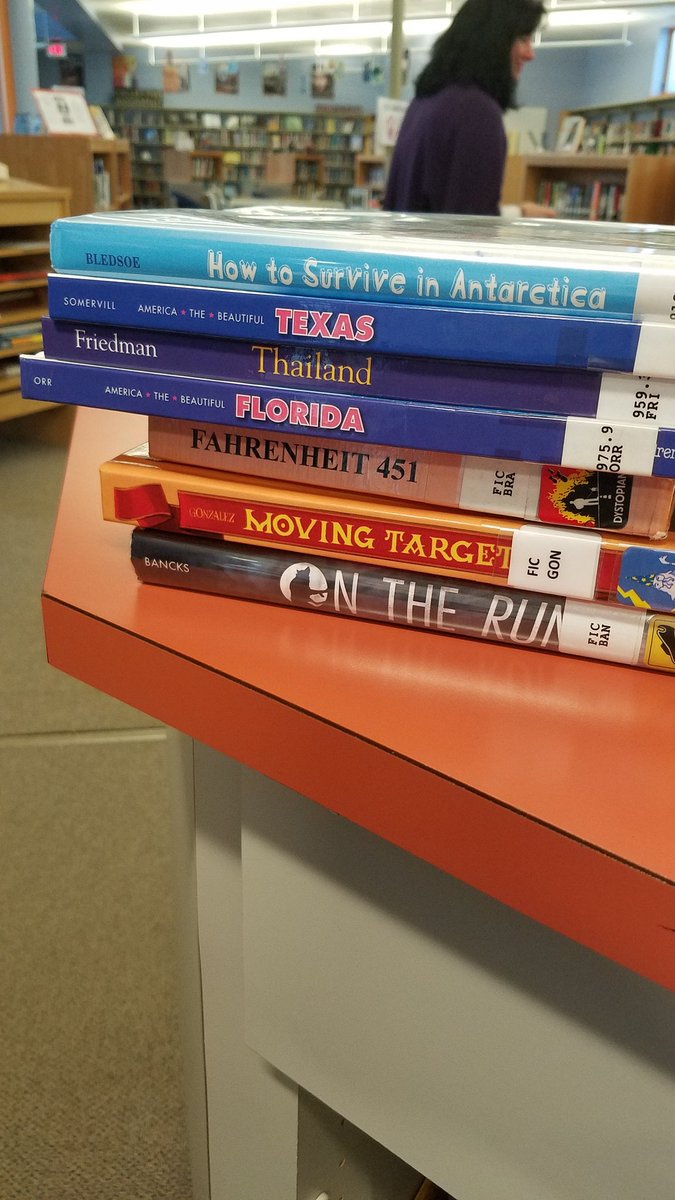 scarbmslibrary's tweet photo. Book Spine Poetry contest for National Poetry Month in the @scarbmslibrary! Check out these fun entries! #redstormpride #redstormlearns #redstormreads @amyroberson https://t.co/p0fEnw2HSk