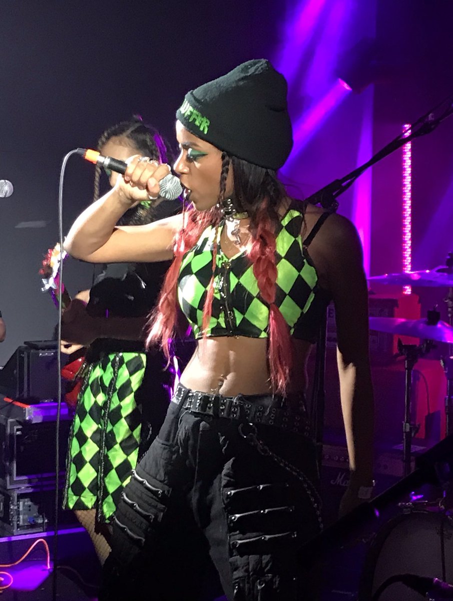 Nova Twins tweet media