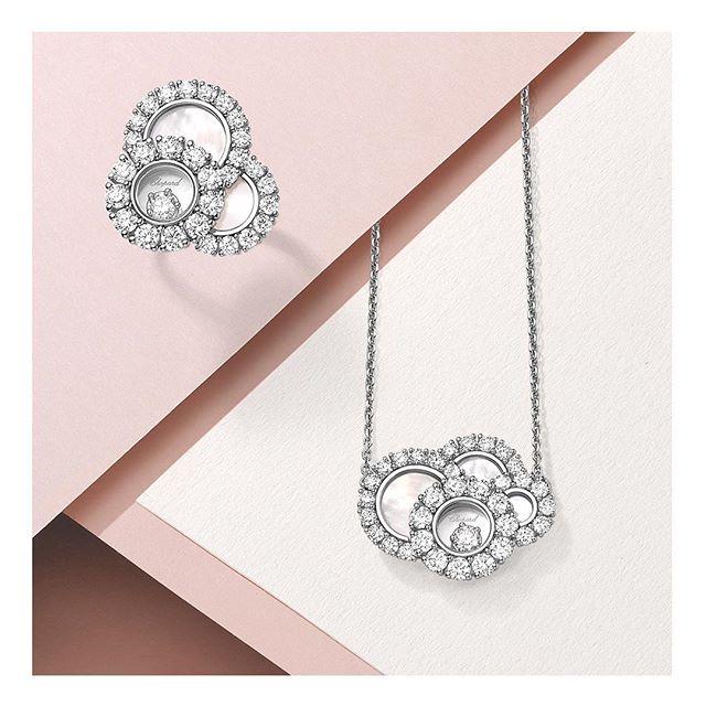 hanoversaffron's tweet photo. Pastel pink + sparkling jewellery = beautiful image. Part of shoot for Laings of Glasgow catalogue production.
#shotbyhanoversaffron #jewelleryphotography #jewelleryphotographyoftheday #ilovejewellery #creativephotography #finejewellery #photography #sho… https://t.co/0Kkl0X0Vi2 https://t.co/kWwrgnHaiN