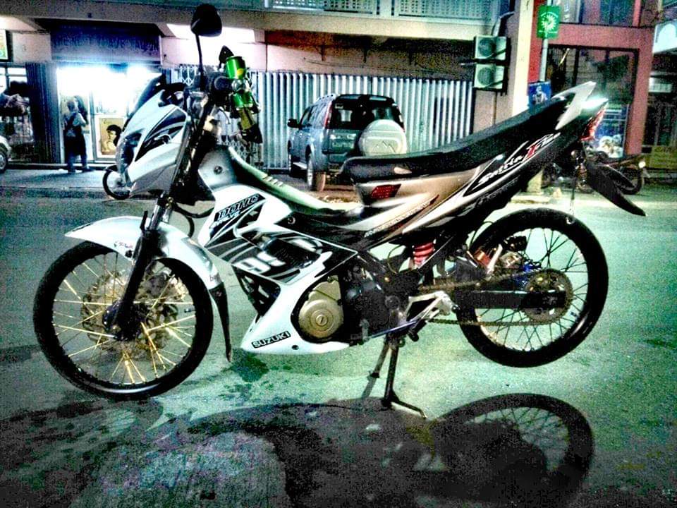 Nhielwhuuut's tweet photo. Thank you sa laging pag iingat samen ng madam baby naten 🙏🏻 mas lalo pa kitang mamahalin 😘 #dailywarrior #tatakbadboy #phdm #streetbikebadboylook https://t.co/2g7cV9sOA3
