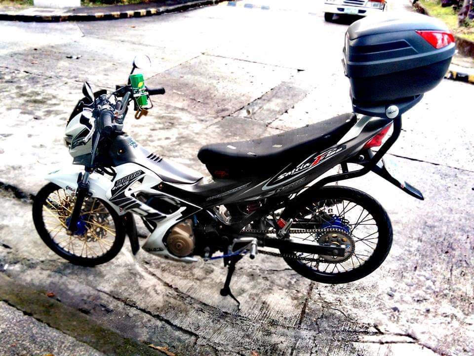 Nhielwhuuut's tweet photo. Thank you sa laging pag iingat samen ng madam baby naten 🙏🏻 mas lalo pa kitang mamahalin 😘 #dailywarrior #tatakbadboy #phdm #streetbikebadboylook https://t.co/2g7cV9sOA3