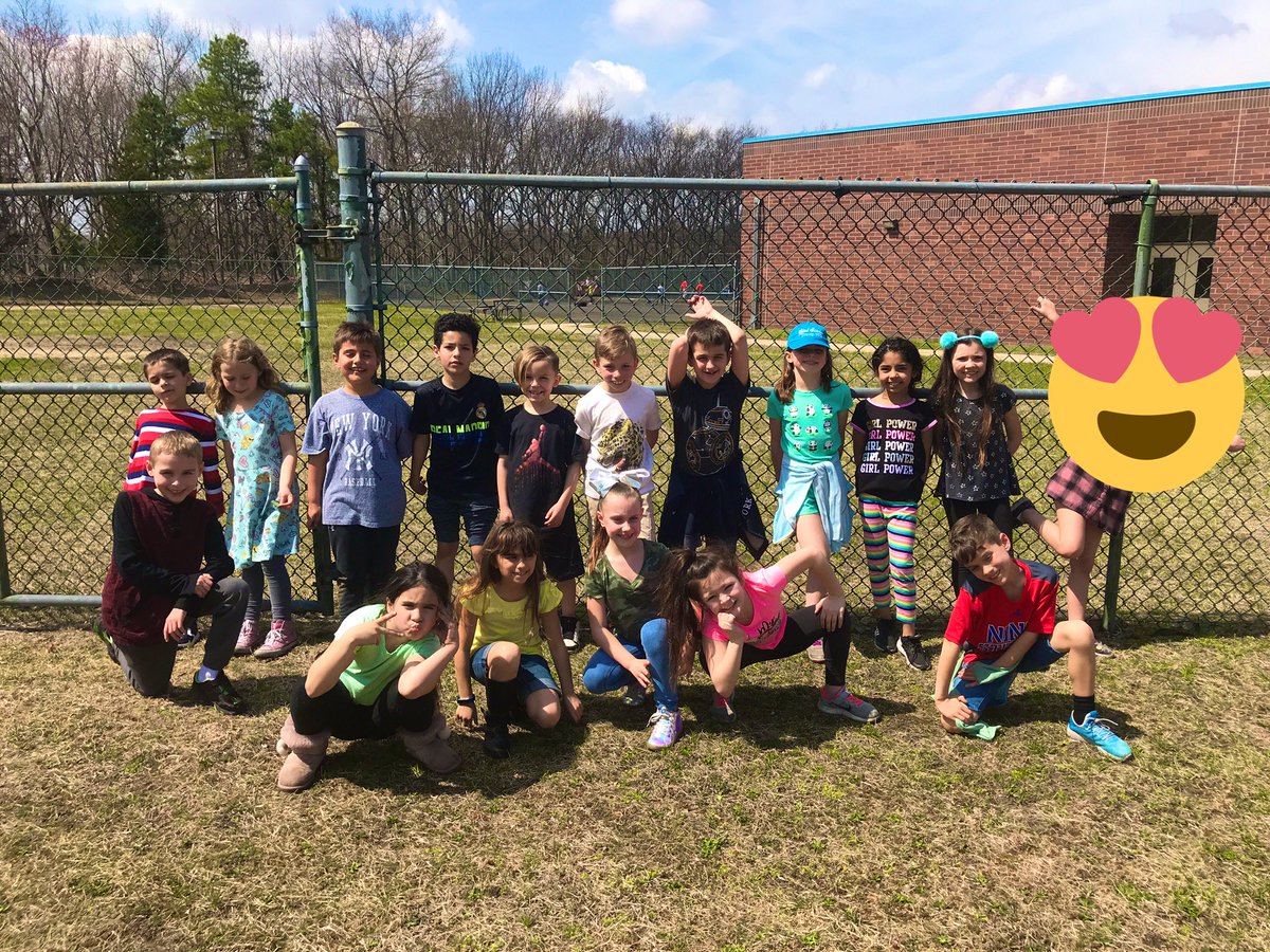 Alyssa Ridente tweet media