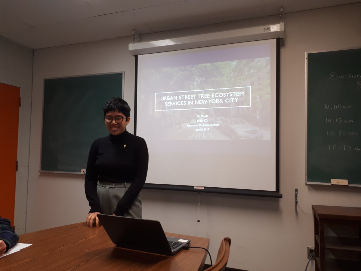 NRSMcGill's tweet photo. Rhinos, bees, mustards and Brooklynite trees, oh my! Excellent set of talks on a diversity of topics for day 1 of the @McGillMacCampus ENVB Honours symposium. https://t.co/Q6wChU0FxI