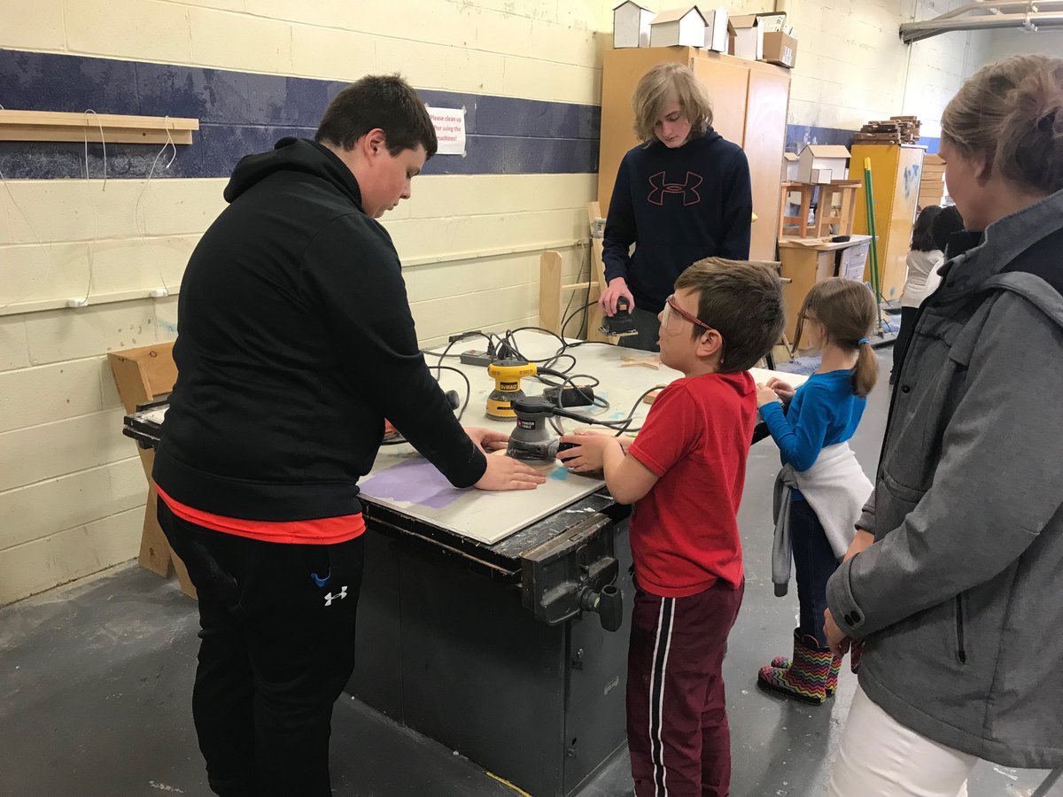 Mrbairossi's tweet photo. The second graders working on a clock project with Mr. Clements classroom. https://t.co/jHzAg3KdA3