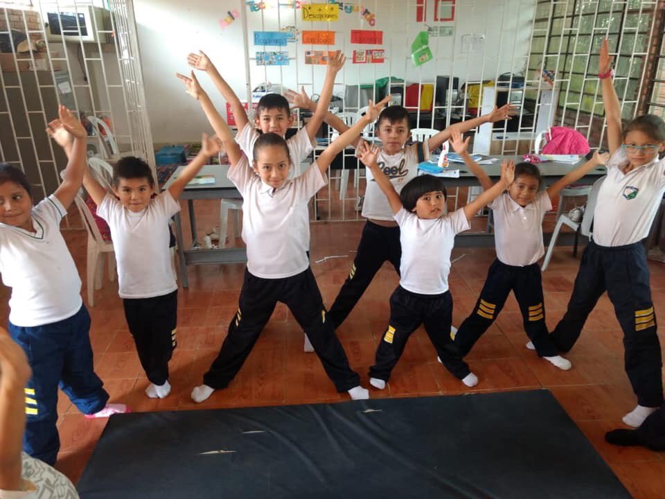 VanneBec's tweet photo. #PTAenTerritorio 
Sede Escuela Nueva Rural Resguardo 
Competencias Socioemocionales: 
Auto-regulación 
Auto-conciencia
Pedagogía del Loto: 🧘‍♀️ 🧘‍♂️ 
1. Respirar.
2. Pensar.
3. Actuar.
#PTACundinamarca
@PTA_Colombia 
@hbayonar
@MeryMor https://t.co/C8O86EmuIL