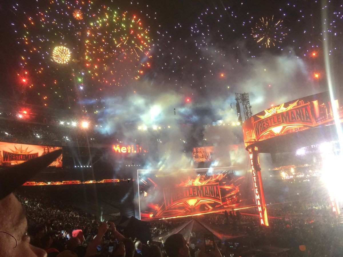 KindaCoolGreg's tweet photo. I went 7/16 for predictions last night, by far the worse I’ve ever done. Mania was amazing tho, wish Sasha Banks and Randy Orton walked away with wins or moments, but all in all my first time in New Jersey was pretty great🤟 #Wrestlemania35 #WWEInReview https://t.co/GvVUAHnQp4