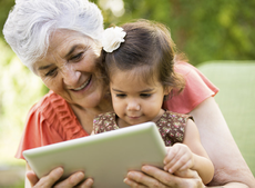 Curs: “Intervenció socioeducativa en casals de gent gran”        
Té com a objectiu aprendre a planificar, desenvolupar i avaluar les dinàmiques i activitats  programades i potenciar les capacitats, habilitats i destreses de les persones grans.
gentgran.org/?p=755