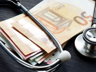 Oligopolio sanitario: las aseguradoras elevan las primas hasta un 100% a los mayores de 60 años
Los mayores se quedan sin seguro cuando más lo necesitan.
gentgran.org/?p=777