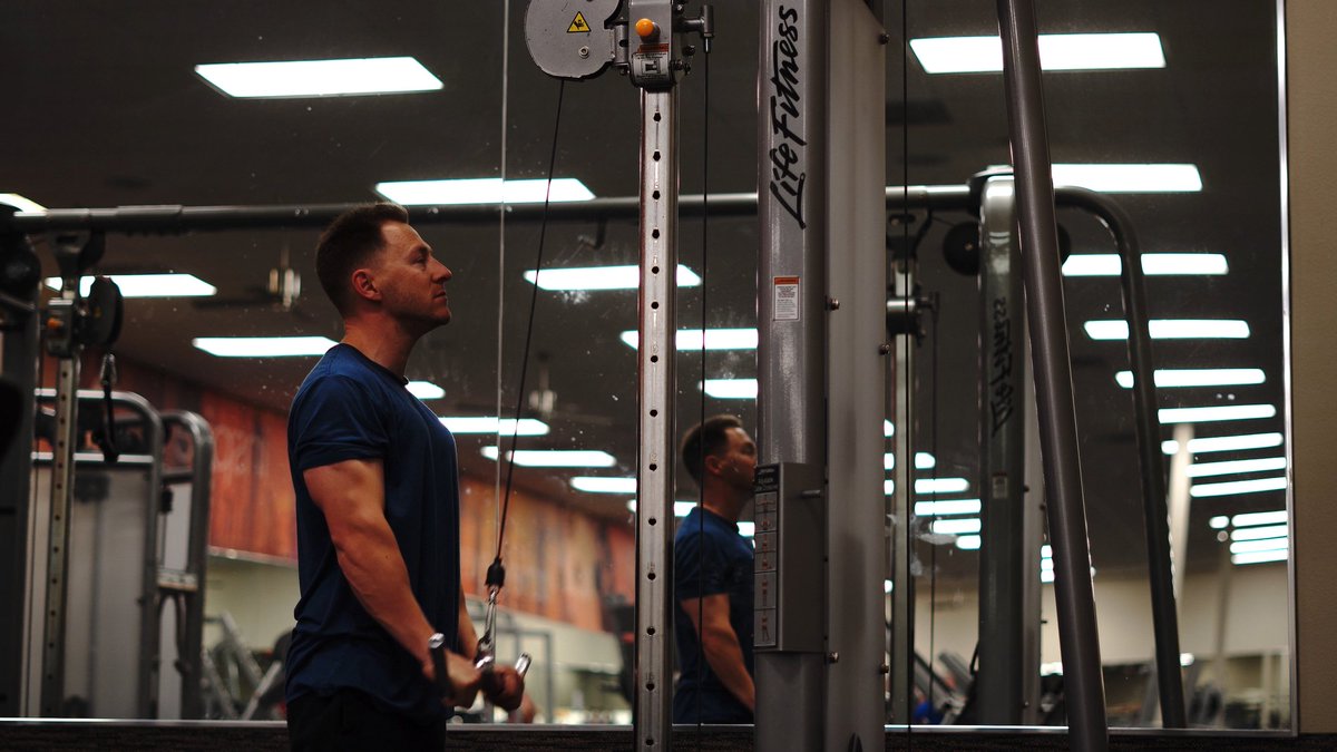 seandesportes's tweet image. Build those triceps, folks! 😜
.
.
.
.
.
.
.
#tricepexercise
#tricepexercises 
#triceps
#tricepworkout #tricepworkouts 
#tricepsexercise #tricepsworkout #tricepsworkouts 
#armexercise #armexercises #beginnerfitness #fitnessbeginner