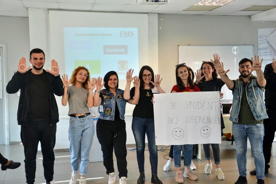 KJazexhiu's tweet photo. 📌Fundjava e studentëve🙋🏻♂️ u kanalizua në trajnimin 📝 mbi fushatën lokale të 2019.🗣
U furnizuam👍 me dije,organizim,energji të reja.⚡️
•Melodia e fushatës po afron😍
@blerigjylameti @glindxhet_madhi @erionveliaj 🥳🥳 https://t.co/fc3vv2dGOc