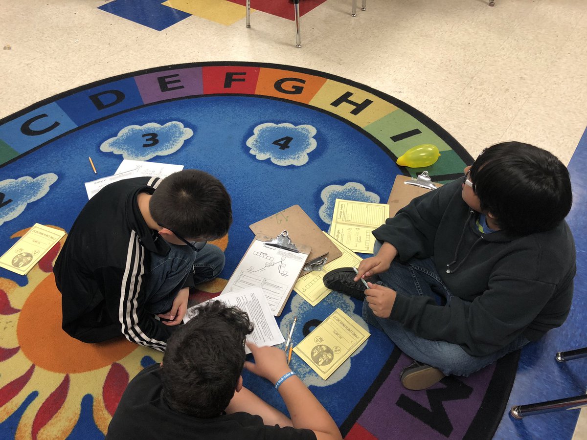 CherylSchriewer's tweet photo. Ms. Klatt’s class attempts the final escape from Planet Emoji!😁#wegotthis #RodriguezES #SISDlearners https://t.co/59JReWz4K6