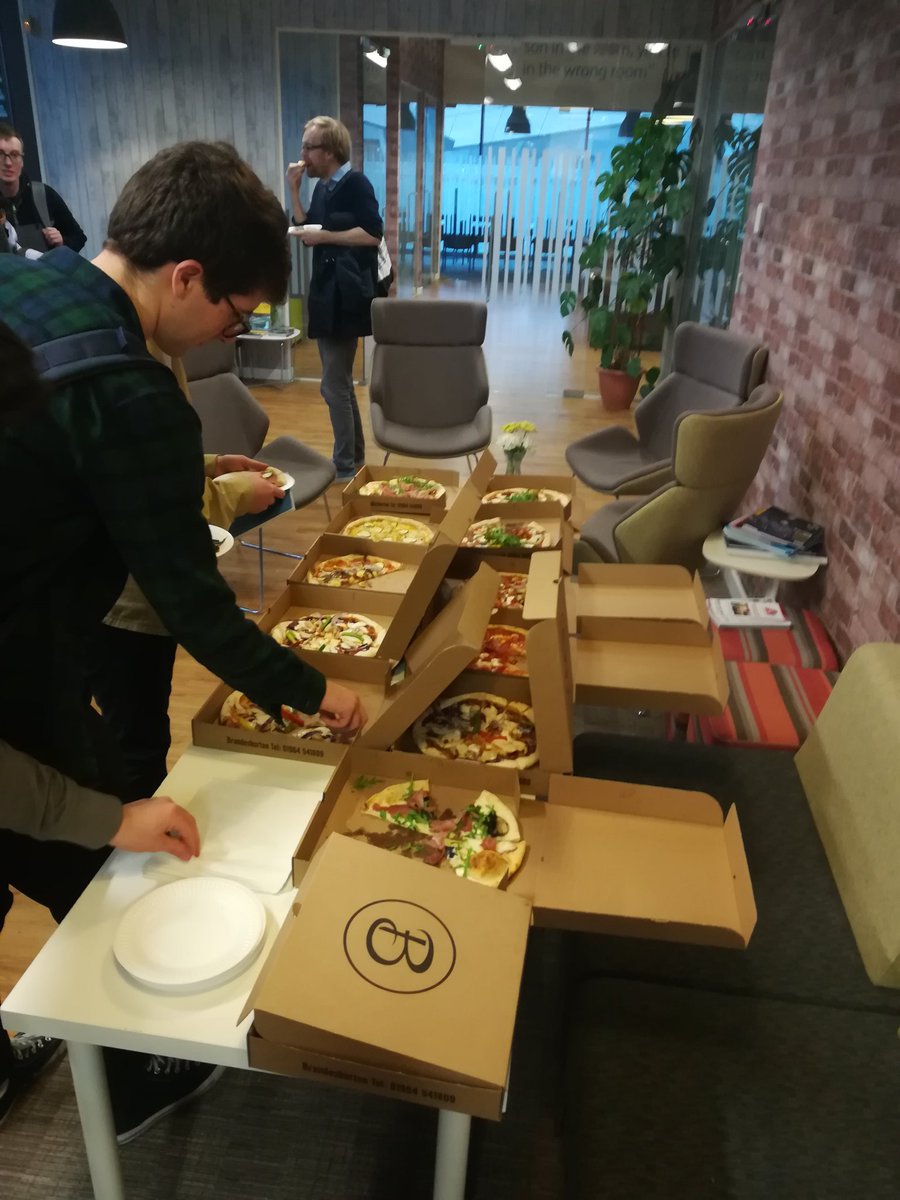 hullstack's tweet image. And of course, pizza to finish 😋 #CodepenHull