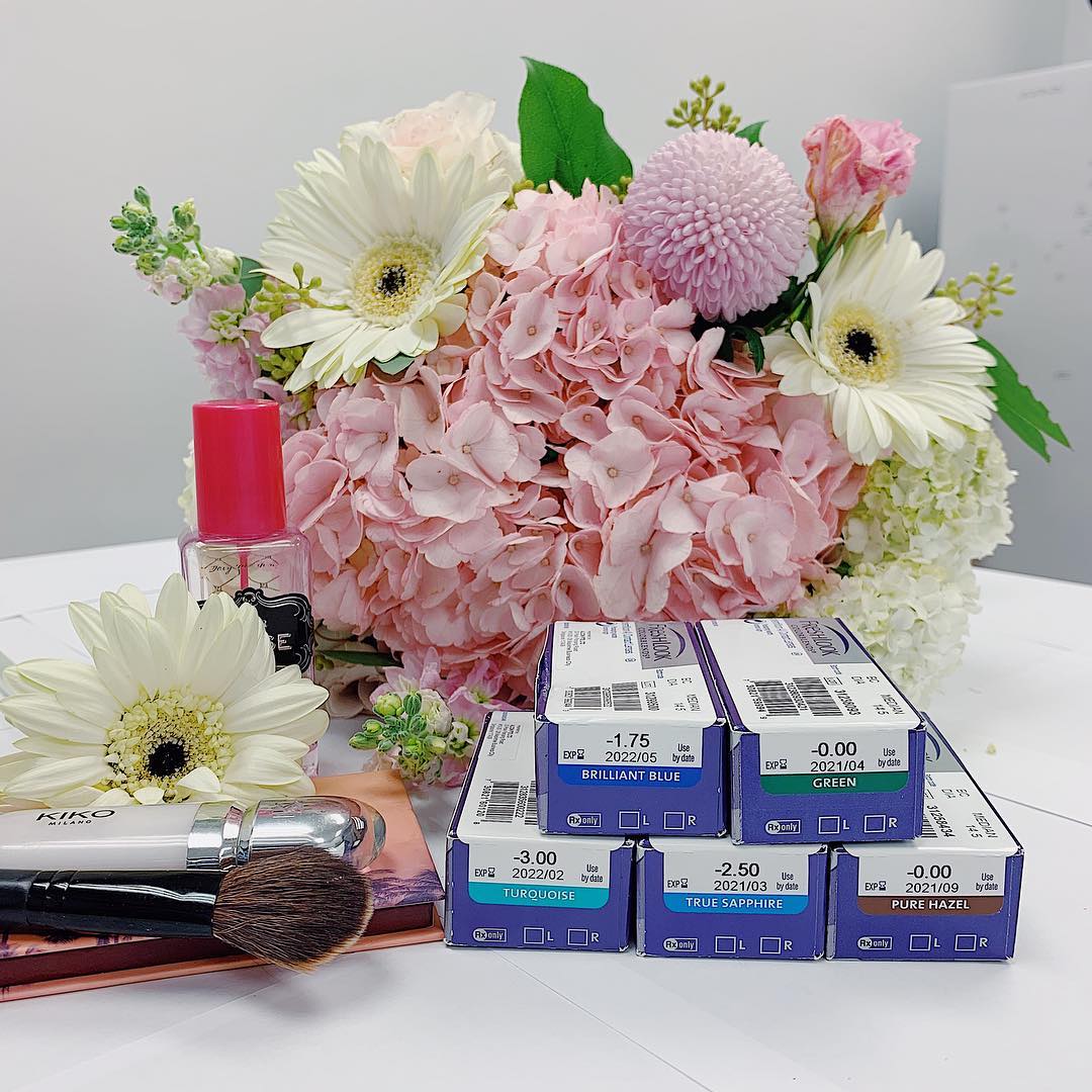 perfectlensUS's tweet photo. Today, we are trying FreshLook ColorBlends on hazel eyes in 3 colours: #GREEN (#2), #TURQUOISE (#3), and #TRUESAPPHIRE (#4)💚💙💜
•
Which one is your favourite?
•
#PerfectLens #ContactLenses #FreshLook https://t.co/8rwpSX8OrM
