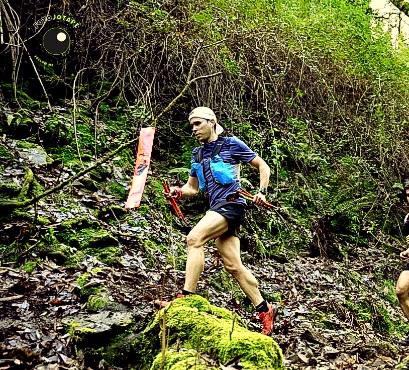 Reventun10's tweet photo. @SERAventureros #seraventurerosmenorca 
Quiero disfrutar esa preciosa isla y su camino legendario!
La foto es el Louzan trail este año😊👏🏻 https://t.co/kfxUxXl6lm