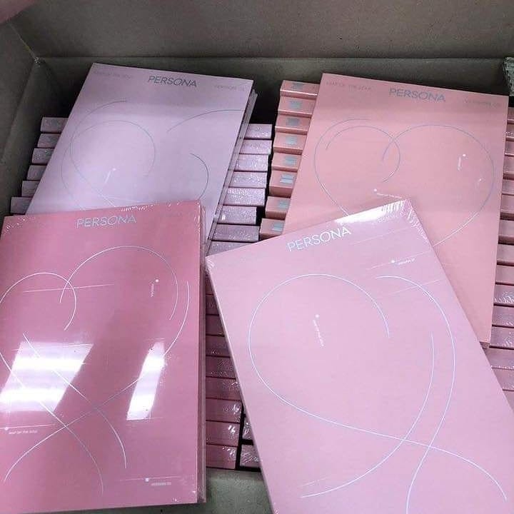CLkpopGO's tweet photo. Holaa!! Me quedan los últimos cupos para el nuevo álbum de BTS a solo $18.500 CON POSTER ENROLLADO Y A ELECCIÓN (version 1 y 3 disponible una de cada una) dudas o consultas por comentarios o DM https://t.co/Kqsgftv2nW