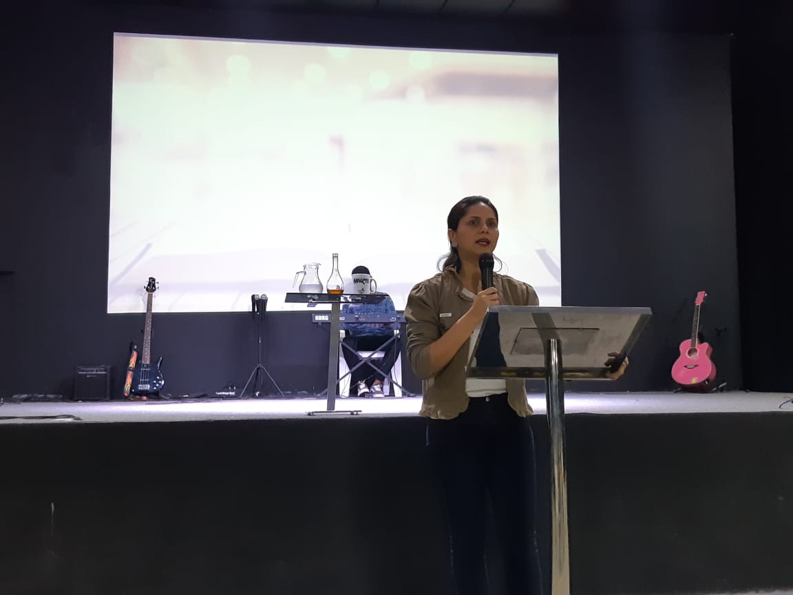 RedeImpactoRB's tweet photo. Deus está levantando um novo tempo, e grandes serão os prodígios no nosso meio! Vós sois jovens fortes. #RedeImpacto 💥💃🔥 https://t.co/qjsX405etf