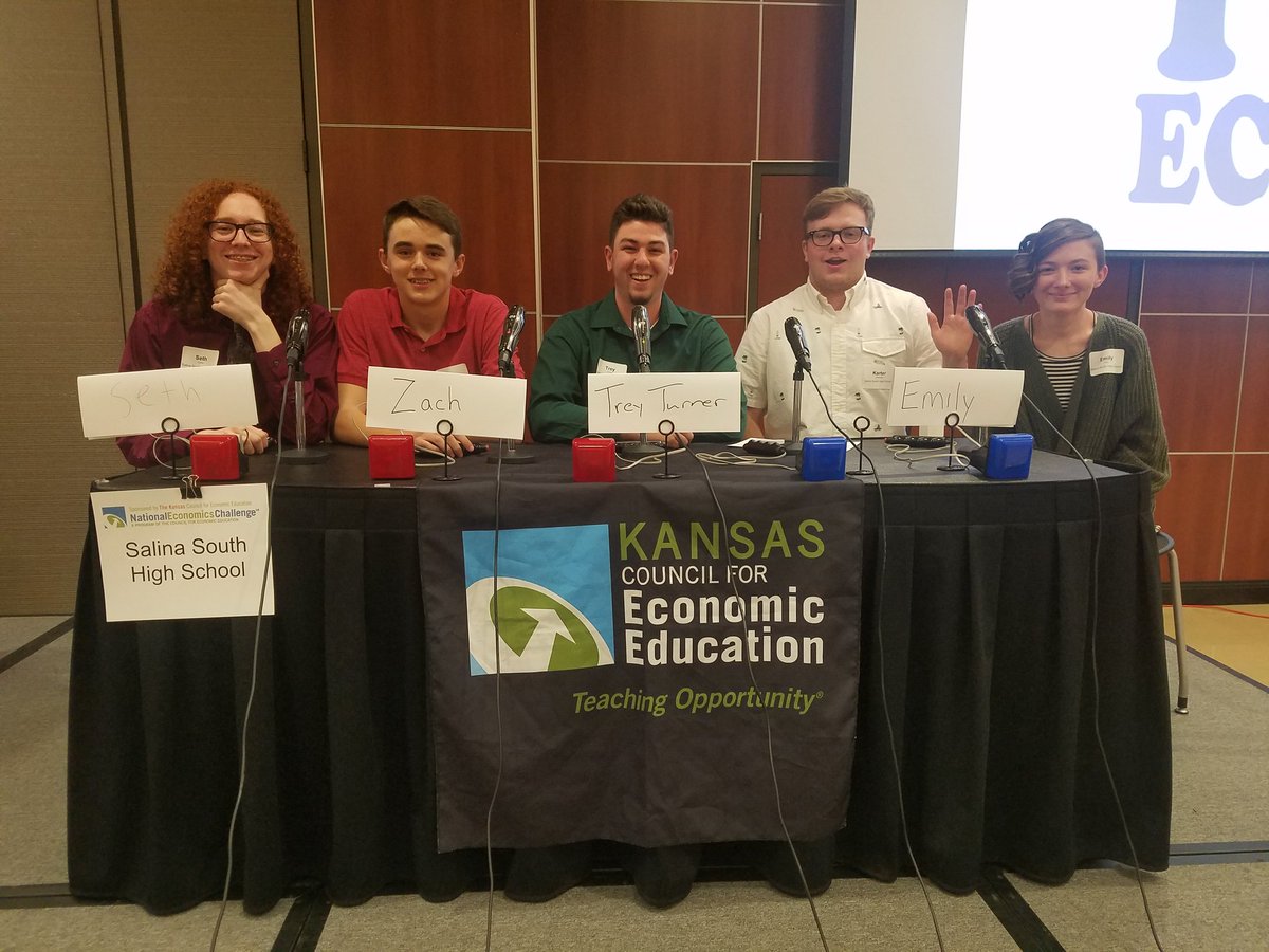 Congrats to Salina South AP Econ team at the Kansas Economics Challenge! They are about to take on Shawnee Mission Northwest in the championship round. Top two teams in the state! <a href="/CurtisLStevens/">Curtis Stevens</a> #why305