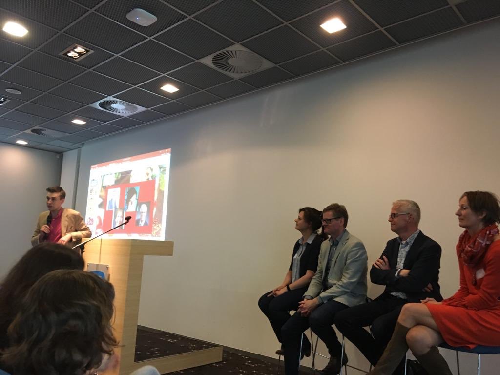 kdedecker87's tweet photo. Aiosdag 2019 van het @LOSGIO_NL, alweer twee weken gelden! Schitterende dag over sociale problemen, leefstijl en gezondheid voor AIOS vanuit de hele sociale geneeskunde! #nvab #kamg #nvvg https://t.co/OtHFOdzlgz