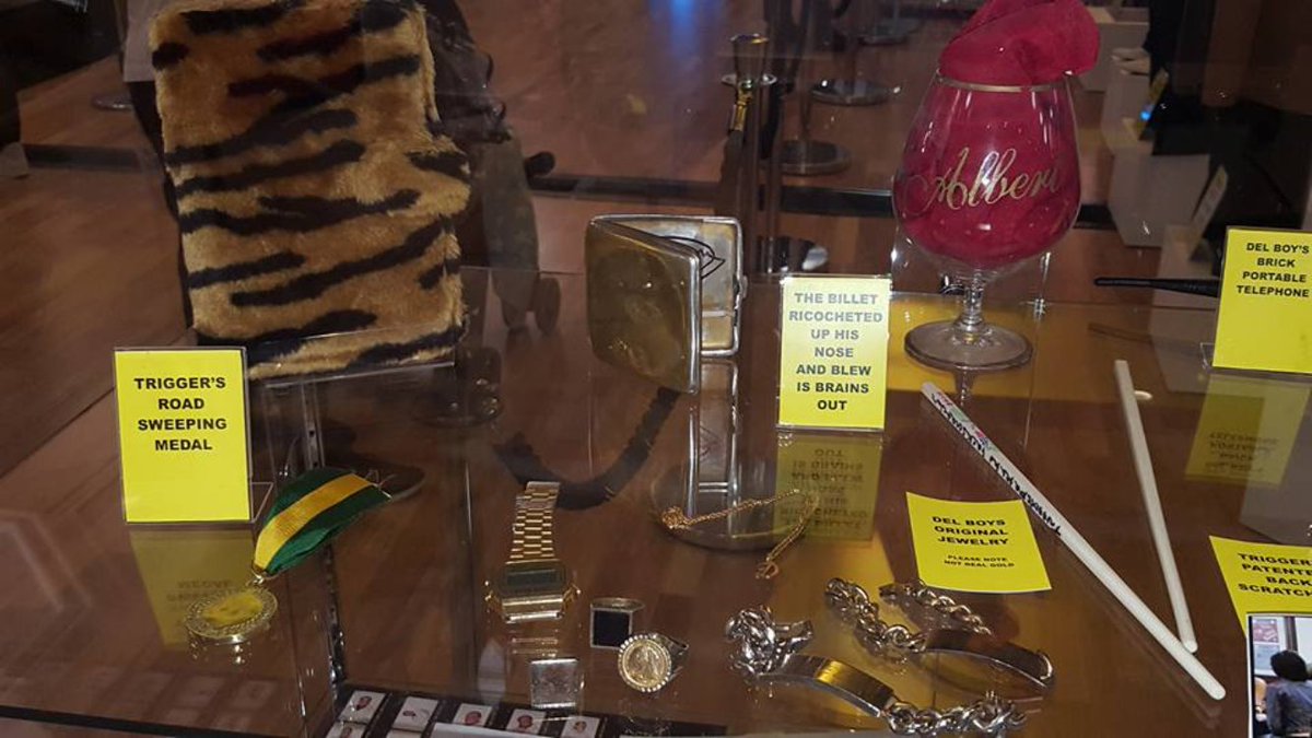 onlyfoolsnews's tweet photo. We are looking to put on an Only Fools Exhibition this summer at the Winter Gardens in Blackpool

By way of likes and comments is this something you'd attend? 

It will feature the history of the show through

Costumes
Prop
Sets
Production and Preproduction items https://t.co/fjKy7AMcXB