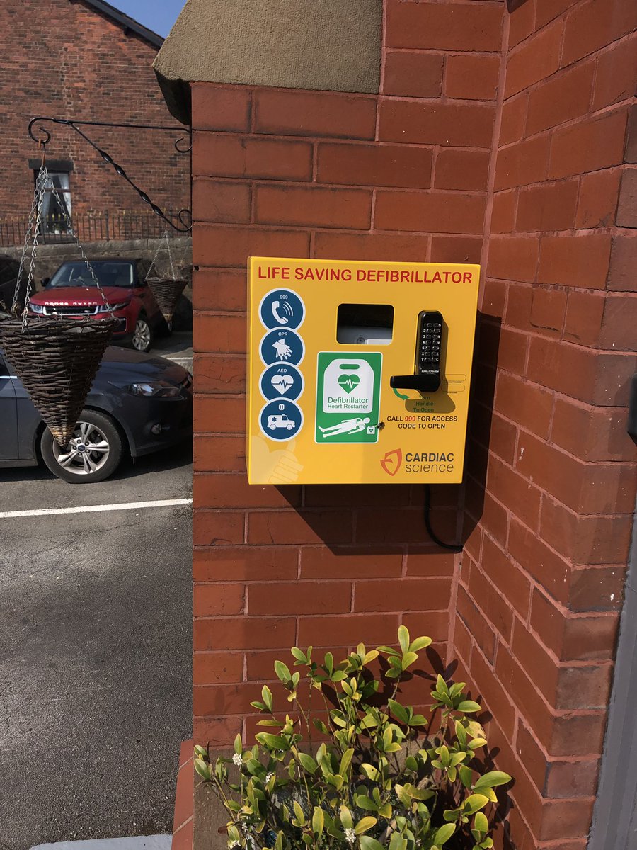 cardiacsmart's tweet photo. Don’t forget the public access defibrillators require monitoring! A not working and expired defibrillator is worse than no defibrillator at all 🙁#defibssavelives #rescueready #checkyourdefib @NWAmbCharity @cardiacsmart https://t.co/ZrxEN67bKj