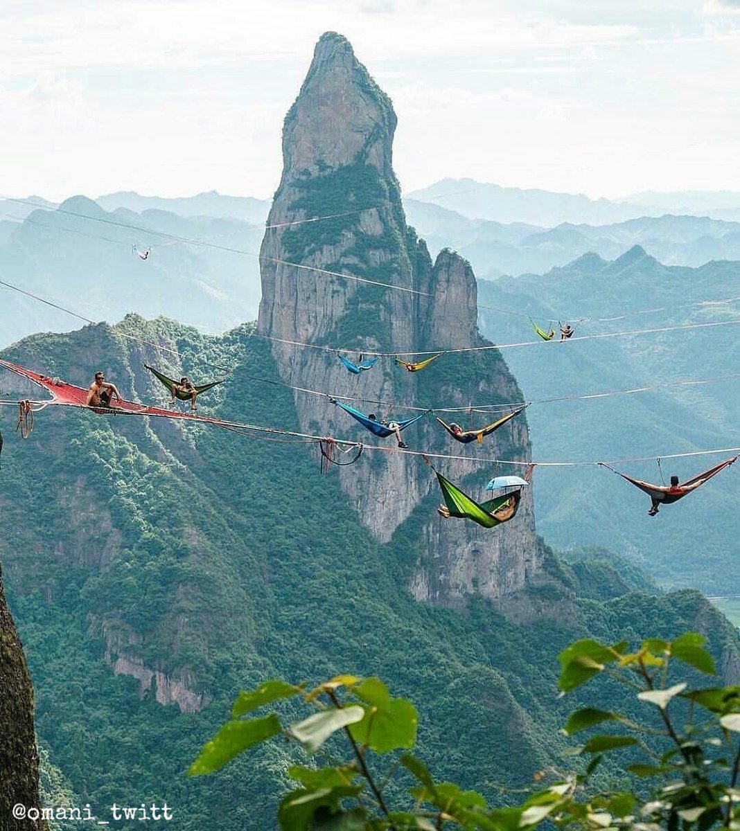 لو استراحة العمل لازم تقضيها هنا،
أو تستمر في العمل بدون استراحة !

بتاخذ الاستراحة أو لا ؟ 😁
.