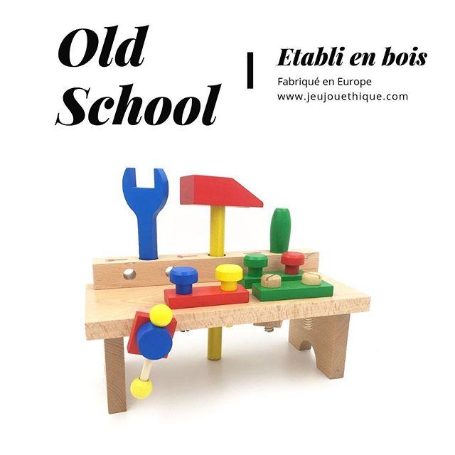 jeujouethique's tweet photo. L’établi des apprentis bricoleurs ... 🔨
Visser, serrer, clouer, assembler, ... .
.
#etabli #etablienbois #etablienfant #madeineurope #jouetenbois #jeujouethique #jeudeconstruction #magasinjouetquimper #quimper #des3ans #marteau #oldschool #jouetvintage #jouetoldschool https://t.co/olBICaVHiB