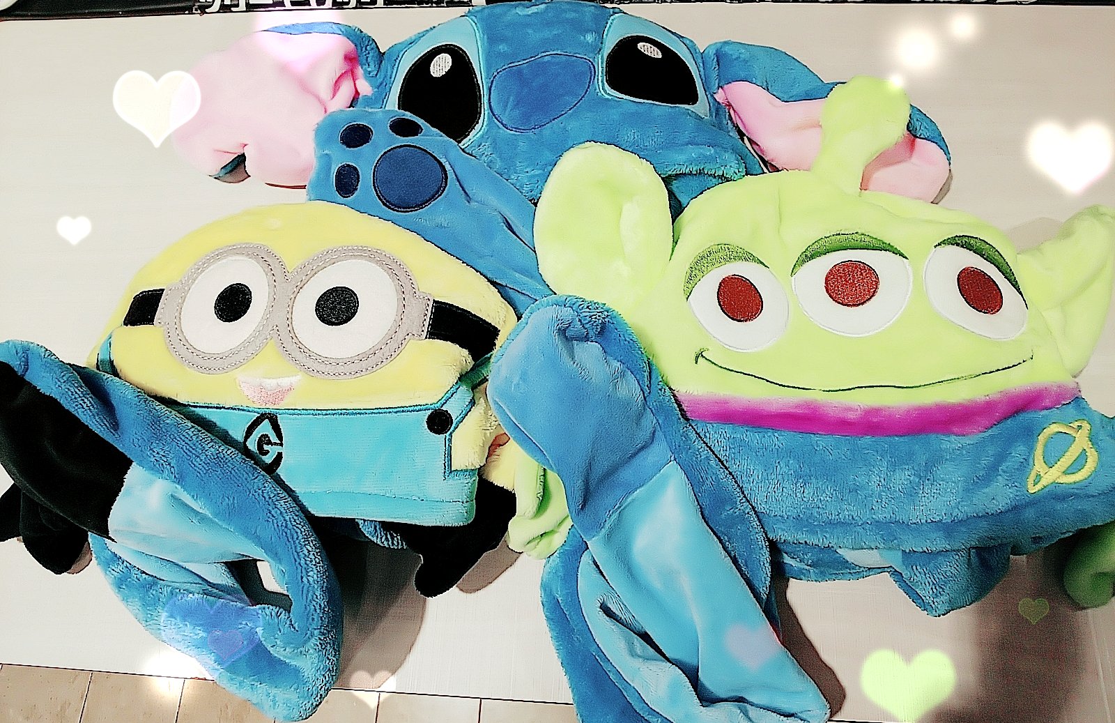 テレビ局公式ショップ ツリービレッジ 大人気ウサ耳帽子にキャラクターデザインが登場 入荷しては売り切れを繰り返している ウサ耳帽子 ですが 今回は大人気キャラクターディズニーとミニオン登場 ミミや手が動く可愛い仕様です 人気商品の