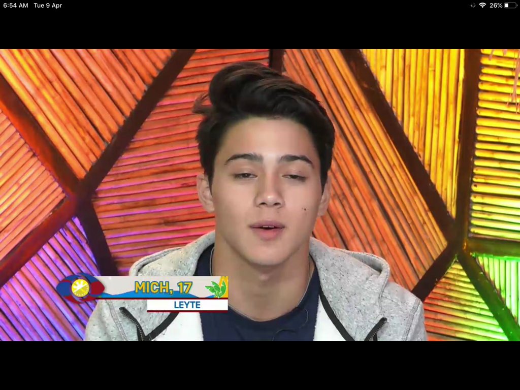 pumuputok's tweet photo. Ang strong ng personality ni MICH puedeng maging good actor sa future ang bata Pa.
#PBBCompl8Batch3 https://t.co/HMo2ZOoWt4