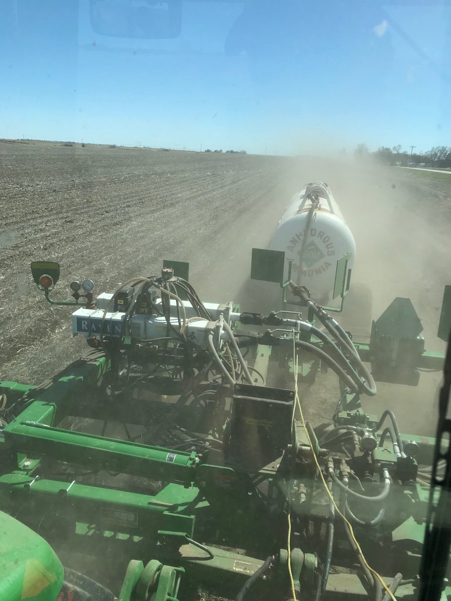 JK_Farms's tweet photo. It’s actually finally dry enough to make a little dust!  sure wish the weather would stay like this https://t.co/EgDzZhOOpy