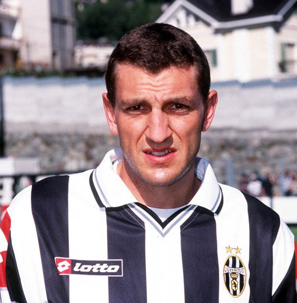 توییتر \ ForgottenFootballers در توییتر: «“He looks familiar,” we hear you  say. Massimiliano 'Max' Vieri, brother of Christian, had two spells with  Juventus in the late '90s and early '00s, making just