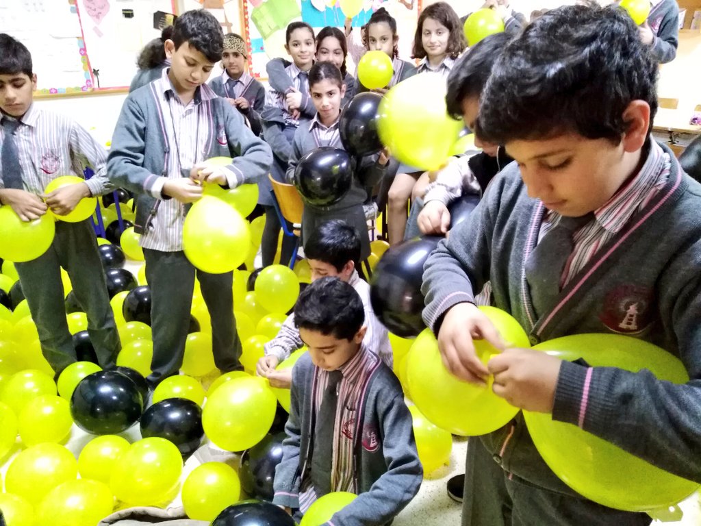 AhmedFakkih's tweet photo. Here we go...
Our super bees are ready.
#Spelling_Bee_Competition #Grade_5
@makaishaschool https://t.co/Z35vZr2iUF