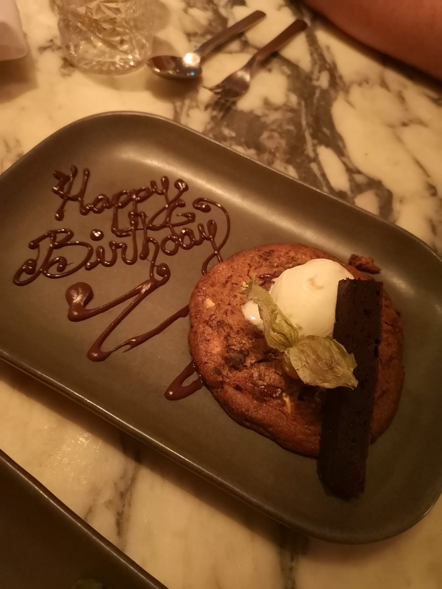 abbiesappetite1's tweet photo. @DownthehatchNI @Morelli_1911 @IrishBlkButter @Food_NI @BelfastHourNI @IrishFeast_ @eating_ideas @BelfastFoodBlog @DrAmyBurns Here you go 😍 brownie cookie dessert. #NIFoodieChat https://t.co/JqfFnFhl87