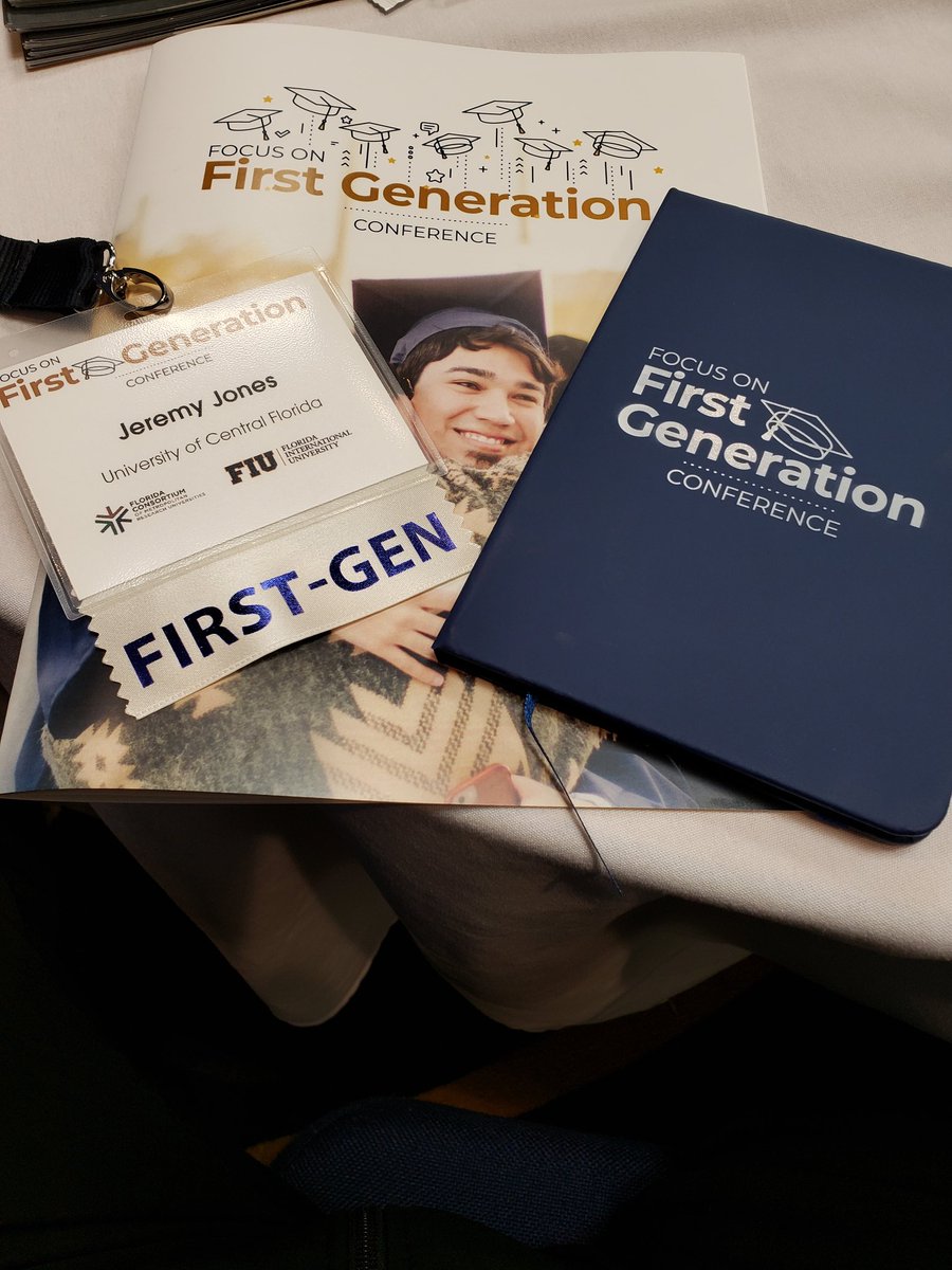 UCFMASS_MRJJ's tweet image. Out here dropping knowledge today in south Florida! #studentsuccess #iamfirstgen