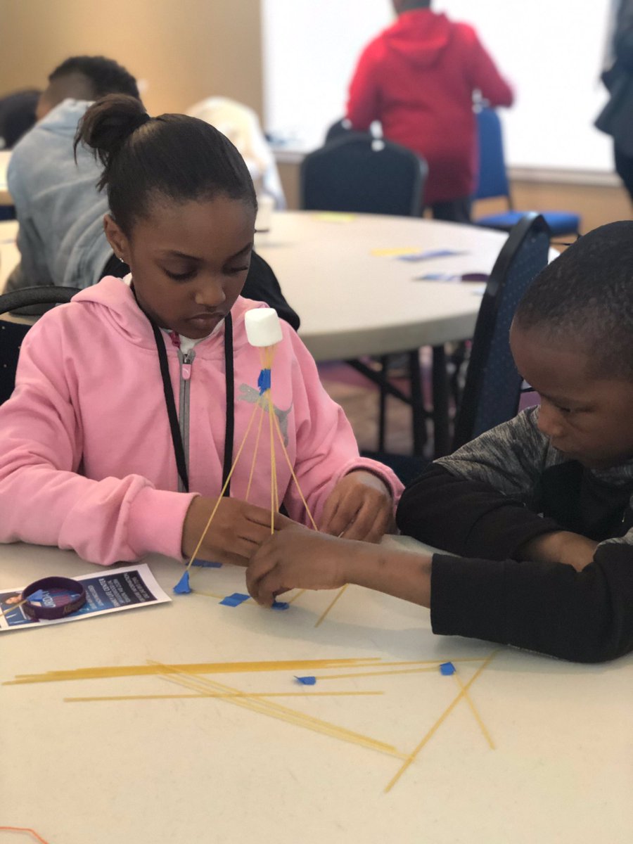 KenyattaPRucker's tweet image. Exposing our youth to Information Technology careers and opportunities. #Tasteoftechnology was a huge success 

- Almost 100 kids in attendance 
- Over 30 volunteers 
- 7 educational and inspiring workshops 
#coding, app ideation, #cybersecurity roles, how to build a pc