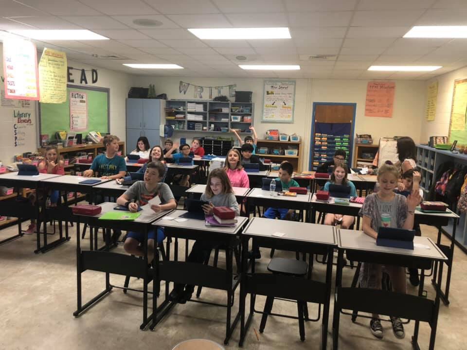 oesmarlins's tweet photo. Just look at these darling faces! We love these happy, smart, funny students and are so proud of them! Fourth and fifth grade students are READY to show what they know tomorrow and Wednesday! 
Remember, no visitors or volunteers will be allowed on campus during STAAR testing. https://t.co/f1aYn2nkSw